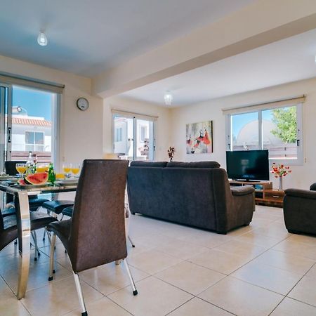 פרוטאראס Villa Karisa מראה חיצוני תמונה