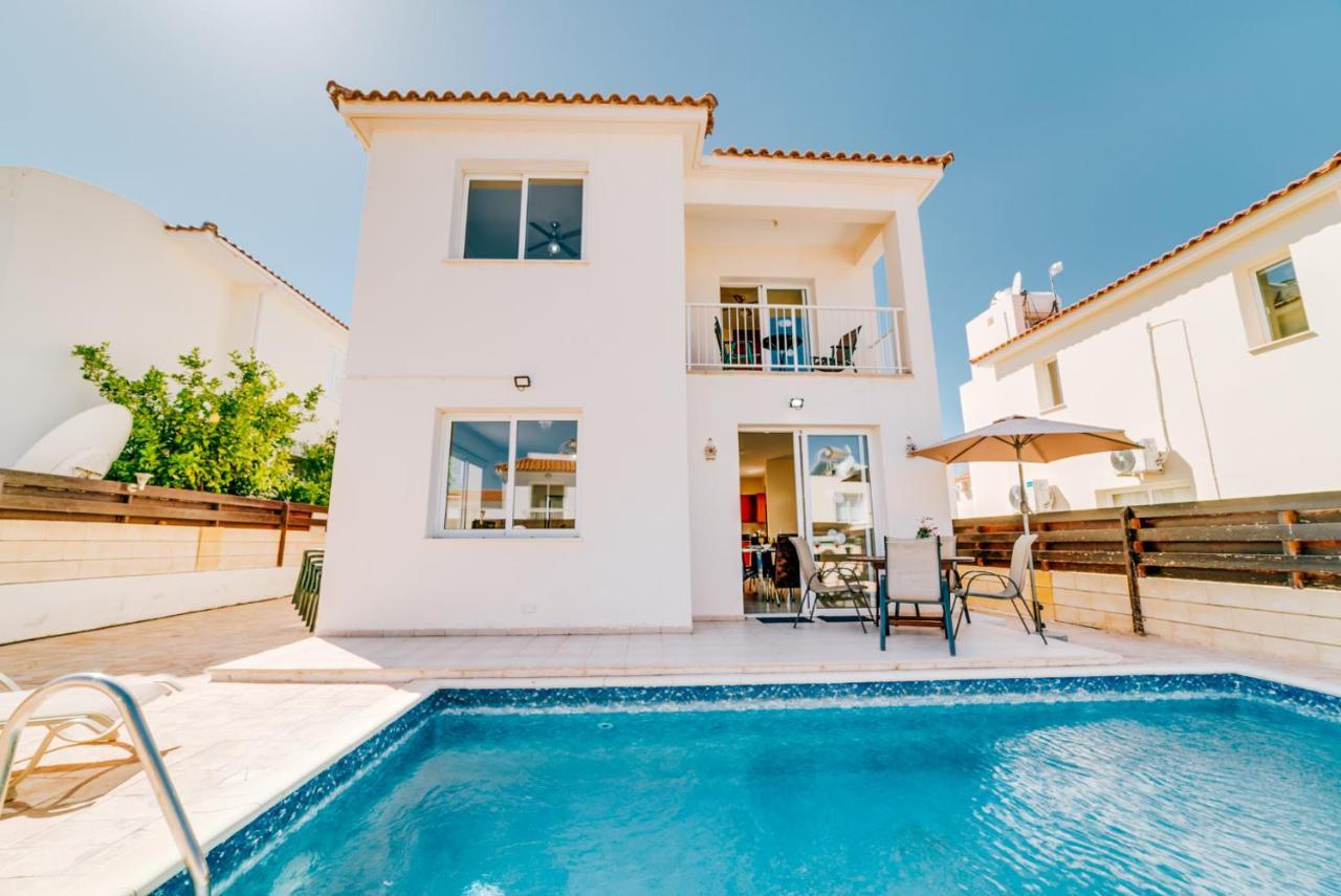 פרוטאראס Villa Karisa מראה חיצוני תמונה